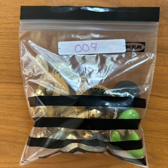 Vintage Earrings Lot – Bold Gold & Green Statement Styles (9 Pairs) - Picture 6 of 6